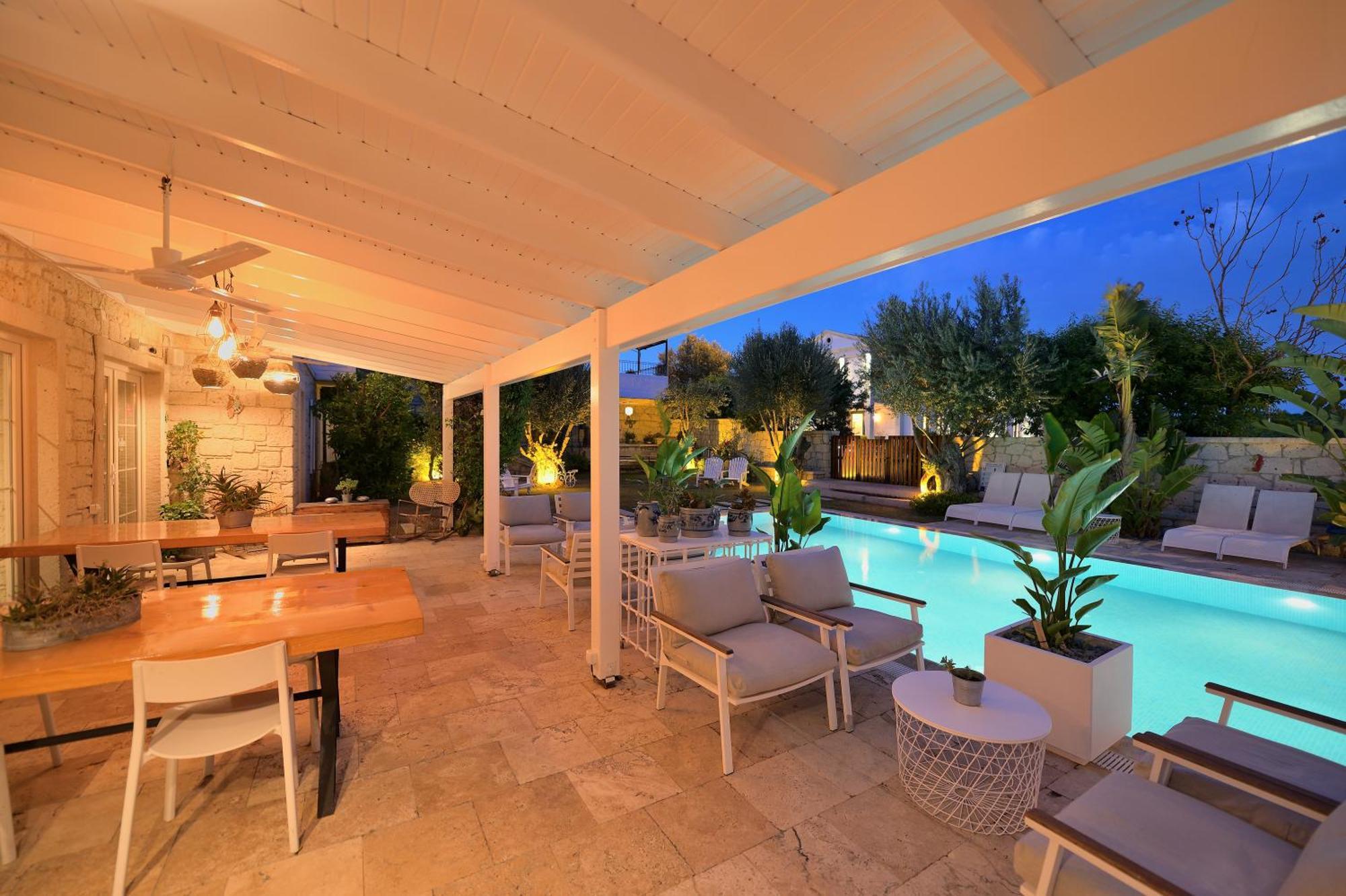 Peremere Alacati Otel Exterior photo