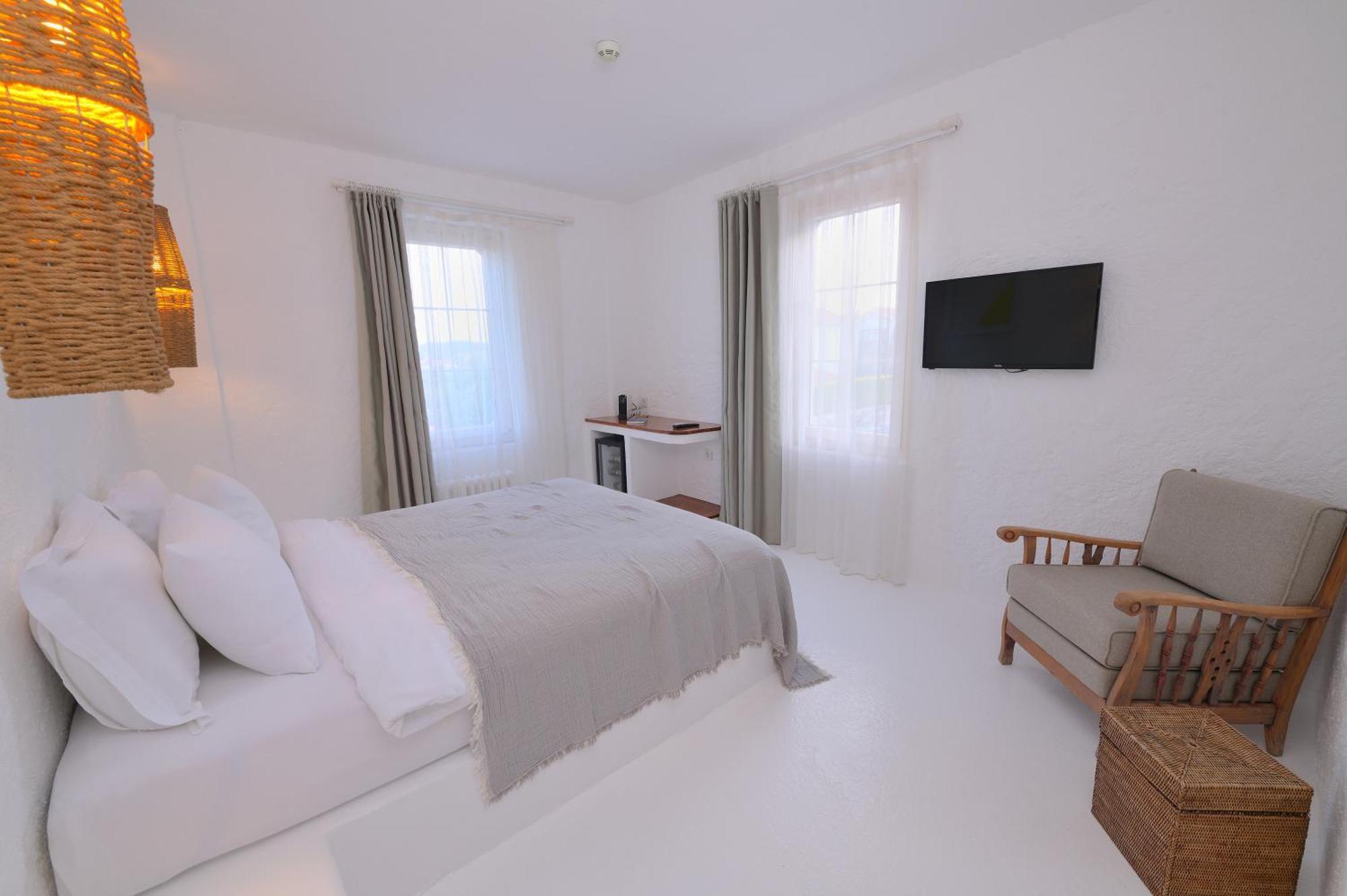 Peremere Alacati Otel Exterior photo